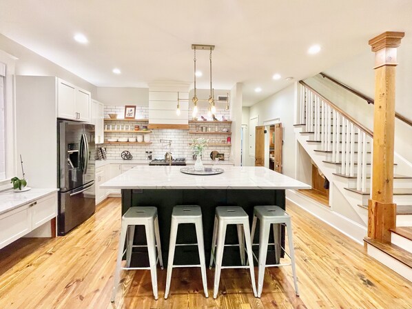 Private kitchen - W O W! ! Designer Chic Luxury Garden District Home (New Orleans)