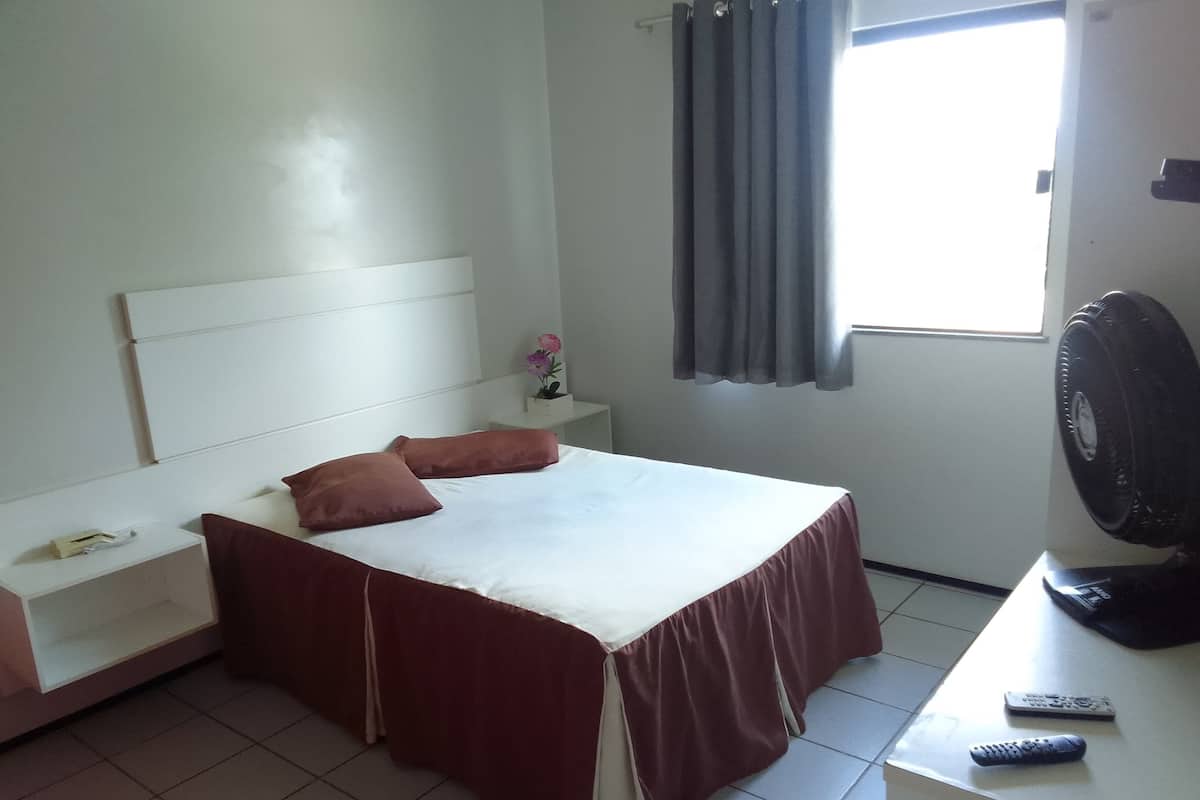 Economy Twin kamer | Een bureau, een laptopwerkplek, gratis wifi, beddengoed