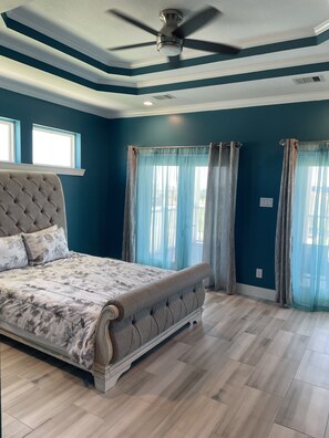 3 bedrooms, free WiFi, bed sheets