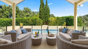 Terrace/patio - Bella Casa - By Latitude South Coast (Berry)