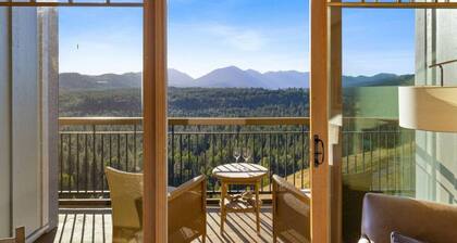 Lodge Luxury Premium 1 Bedroom Suite River/Mtn/Sunset View