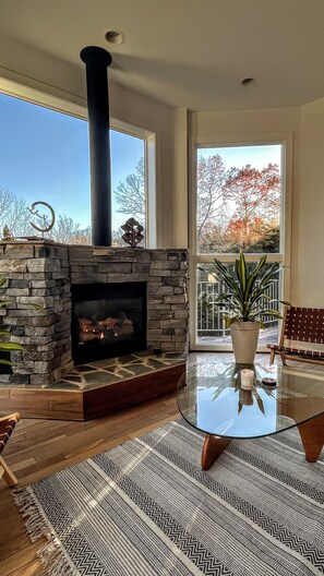 Interior - Chateau Solace: Luxury Glass Villa w/ Hot Tub, Sauna, Gym & 10 Acres (Bentonville)