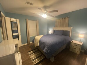 1 Schlafzimmer, Schreibtisch, Bügeleisen/Bügelbrett, kostenloses WLAN