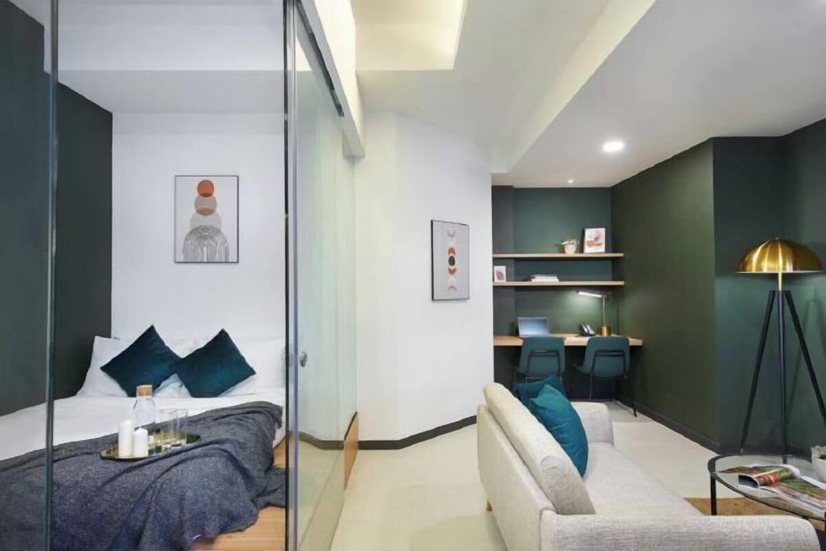 In-room safe, iron/ironing board (on request), WiFi (free), bed sheets
