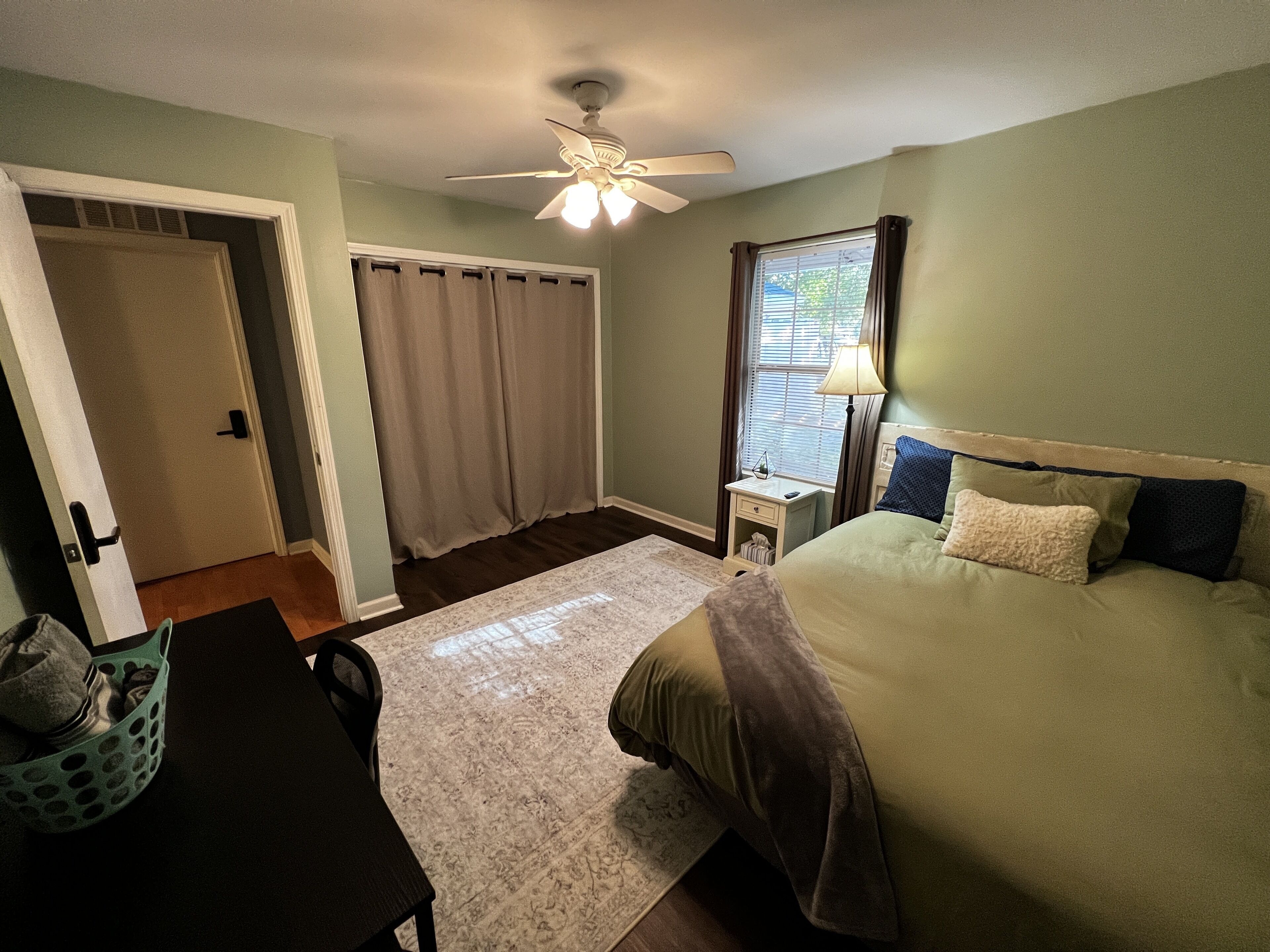 1 bedroom, desk, iron/ironing board, free WiFi