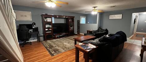 TV connectée, écrans d'ordinateur