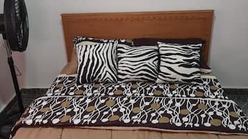 1 bedroom, desk, iron/ironing board, free WiFi