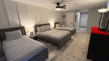 2 bedrooms, desk, iron/ironing board, WiFi
