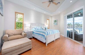 3 室のベッドルーム、アイロン / アイロン台、WiFi (無料)、ベッドシーツ