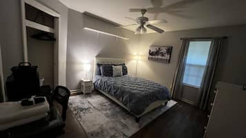 1 bedroom, desk, iron/ironing board, free WiFi