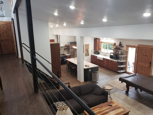 7BR Central Winter Park Home / Views & Free Bus Route