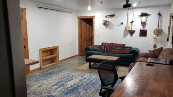 Televisor intel·ligent, llar de foc i videojocs