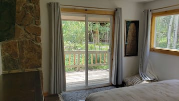 7 dormitoris, escriptori i planxa i posts de planxar