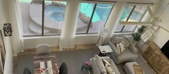 Fabulous Heated Spa / Pool Retreat Home