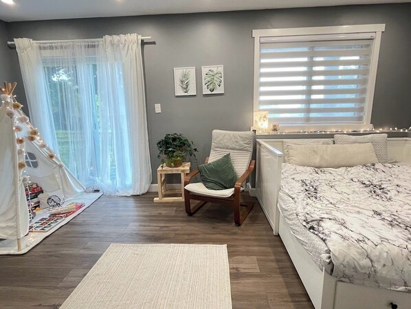 4 Schlafzimmer, Schreibtisch, kostenloses WLAN, Bettwäsche