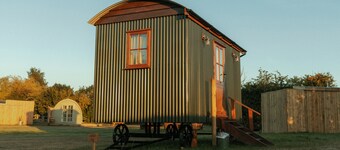 Glamping in Wiltshire in our luxury Shepherds Hut