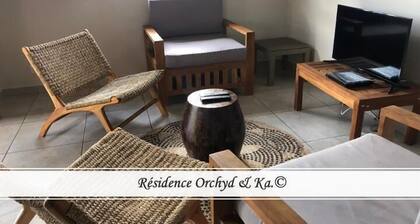 Peaceful 2-Bed Cottage, 5 mn Beach, Sainte-Anne