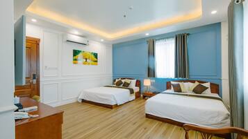 Suite Keluarga | Minibar, meja kerja, kedap suara, dan Wi-Fi gratis