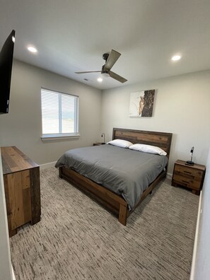 6 habitaciones, tabla de planchar con plancha y wifi gratis 