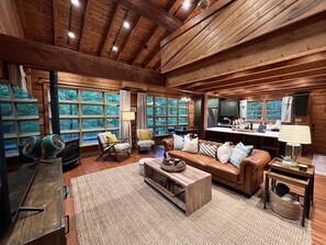 TV, fireplace, DVD player, stereo