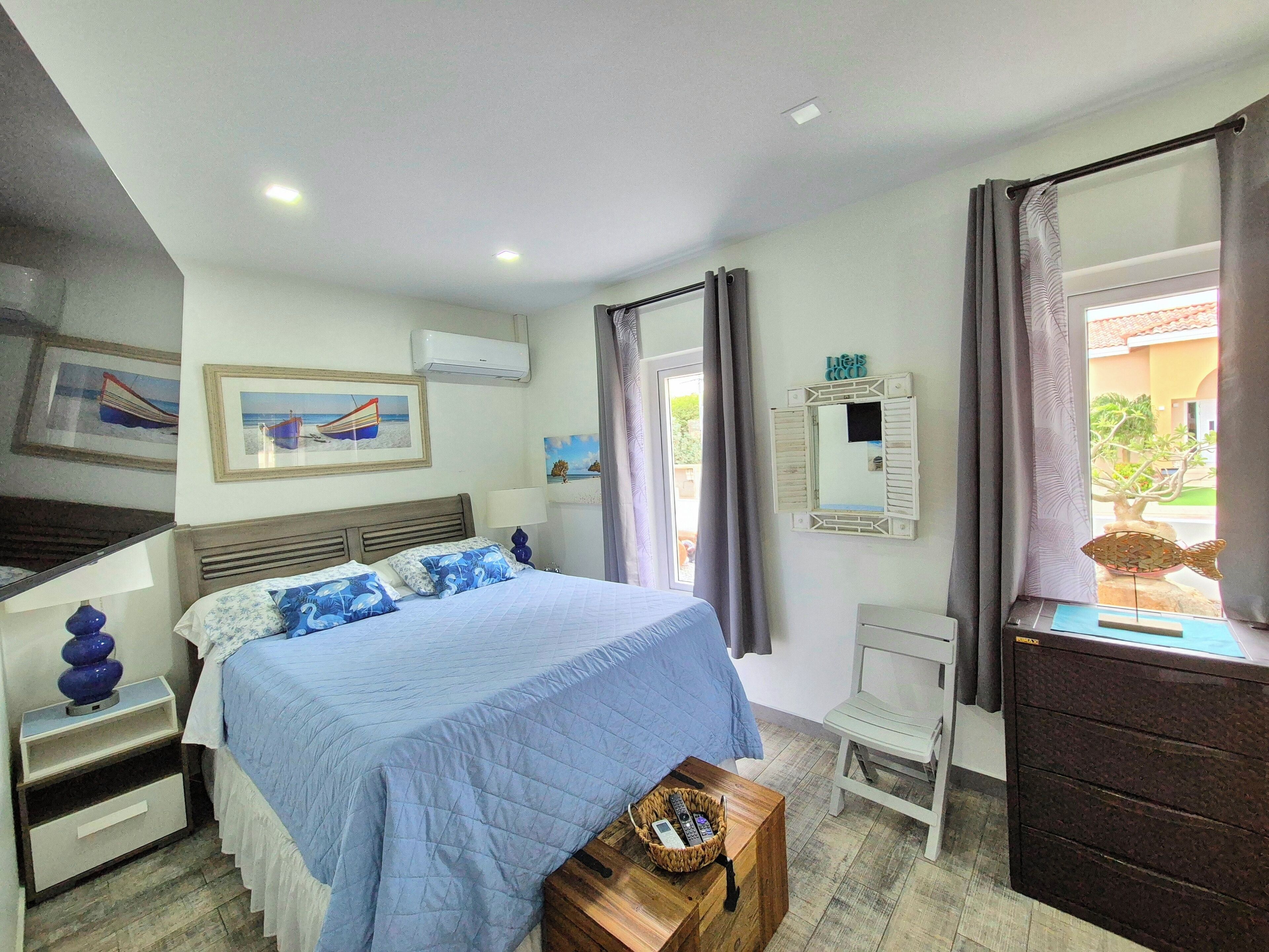 1 chambre, coffres-forts dans les chambres, fer et planche à repasser