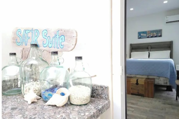 1 habitación y caja de seguridad en la habitación