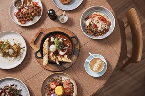 Daily cooked-to-order breakfast for a fee - Hotel Alba Adelaide (Adelaide)