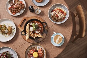 Se ofrece un desayuno a la carta todos los días (por un coste adicional)