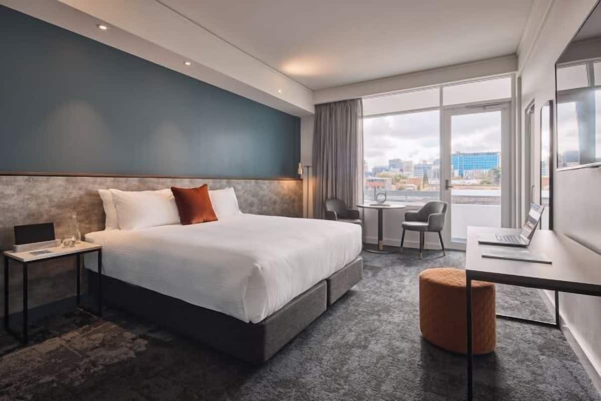 1 bedroom, minibar, in-room safe, desk
