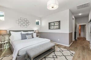 5 chambres, bureau, fer et planche à repasser, Wi-Fi gratuit