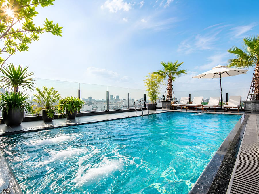 Outdoor pool, sun loungers