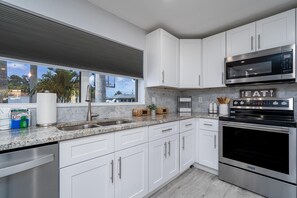 Casa, 4 habitaciones | Cocina privada