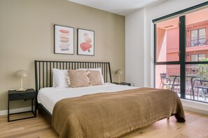 Ferros/tábuas de passar roupa, Wi-Fi, roupa de cama