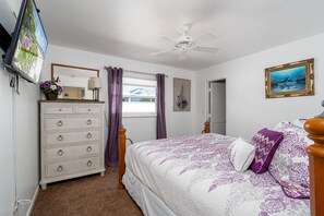House, 3 Bedrooms | 3 bedrooms - 5147 Estero Blvd Gone Coastal by Coastal Vacation Properties (Fort Myers Beach)