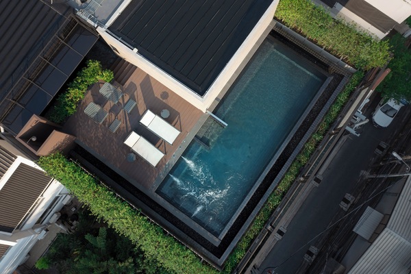 Outdoor pool, open 7:00 AM to 8:00 PM, pool umbrellas, sun loungers