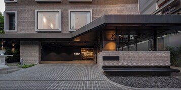 Πρόσοψη καταλύματος