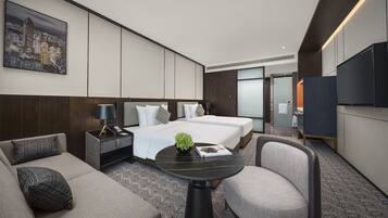 Una cassaforte in camera, tende oscuranti, insonorizzazione