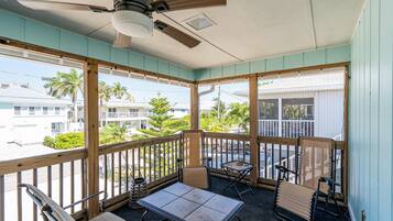 House, 3 Bedrooms | Balcony