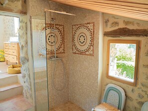 Bathtub - Characteristic Mas Provençal with private pool (Montaulieu)