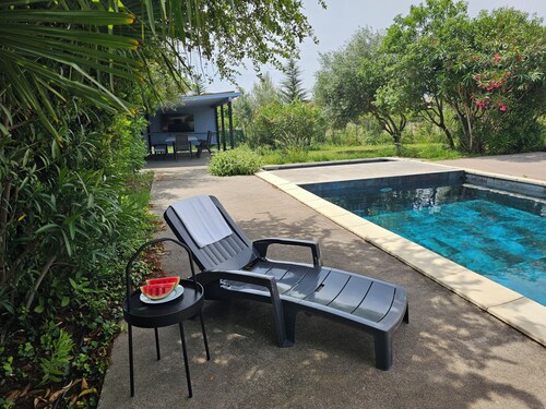 Villa mit privatem Schwimmbad und Whirlpool