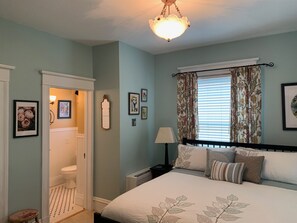 4 soverom, skrivebord, strykejern/-brett og wi-fi (inkludert)