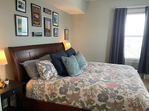 4 bedrooms, desk, iron/ironing board, free WiFi