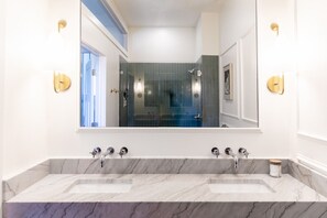 Hair dryer, towels