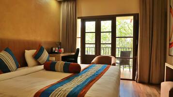 Standard Double Room | Desk, laptop workspace, free WiFi, bed sheets