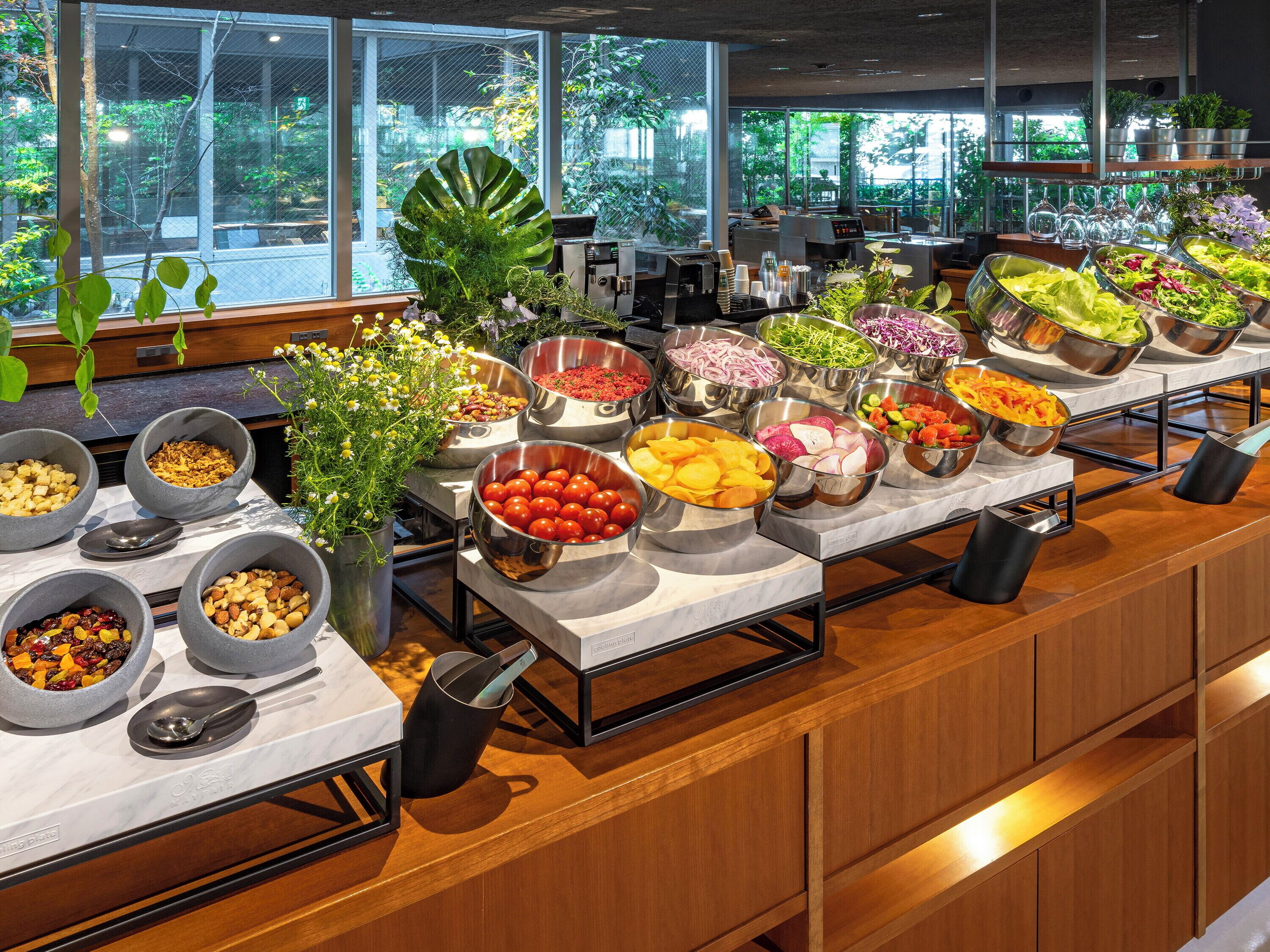 Daily buffet breakfast for a fee