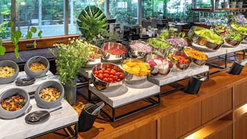 Daily buffet breakfast for a fee