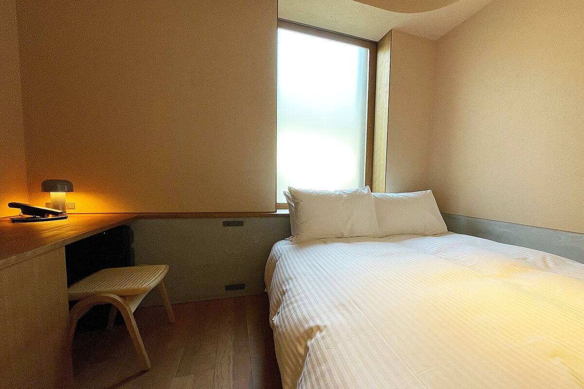 노트북 작업 공간, 방음 설비, 무료 WiFi, 침대 시트
