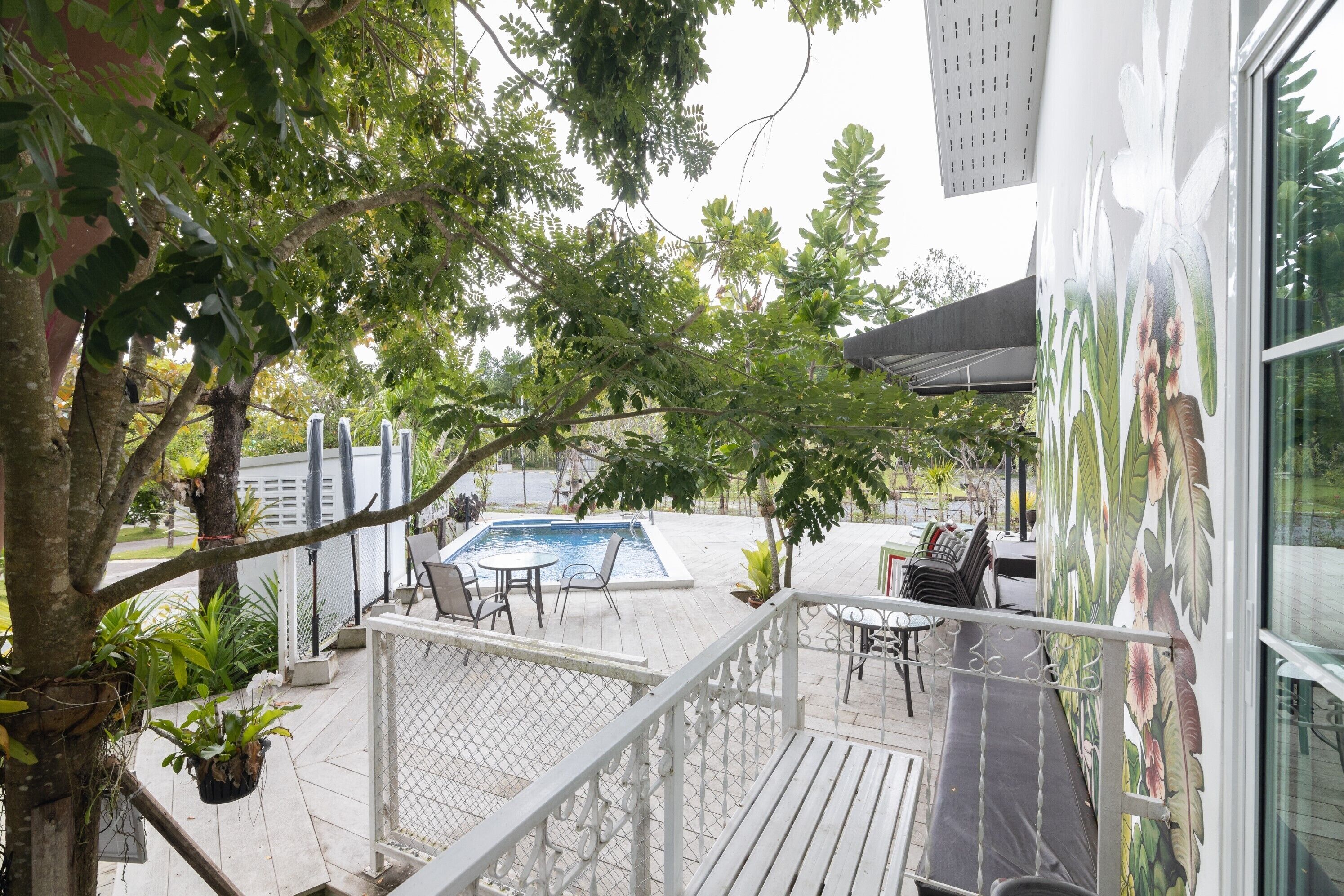 บริเวณภายนอก