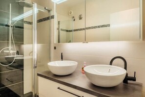 Dusche