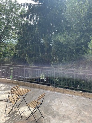 Terrace/patio - Corbeil-essonnes - Superbe Appartement Terrasse (Corbeil-Essonnes)